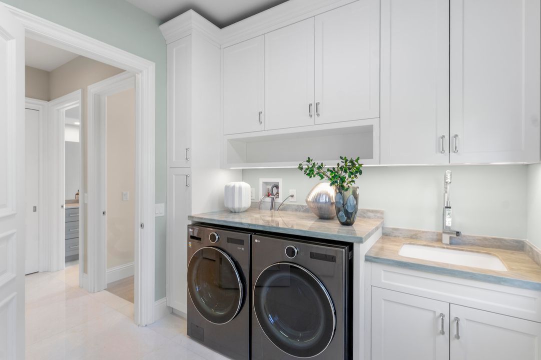 For Sale: $6,300,000 (5 beds, 5 baths, 5885 Square Feet)