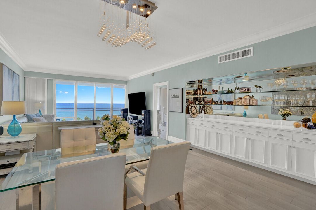 На продажу: $699,900 (2 спален, 2 ванн, 1209 Квадратных фут)