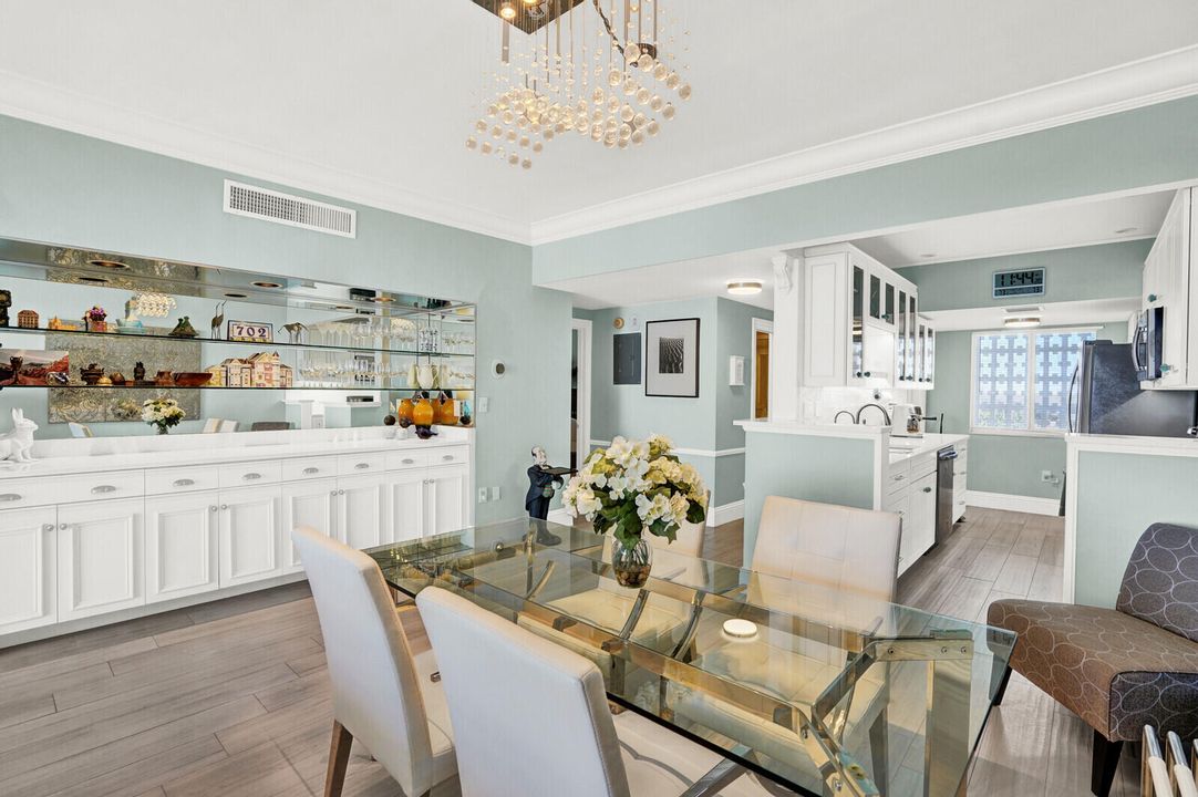 На продажу: $699,900 (2 спален, 2 ванн, 1209 Квадратных фут)