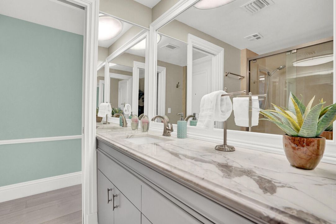 На продажу: $699,900 (2 спален, 2 ванн, 1209 Квадратных фут)