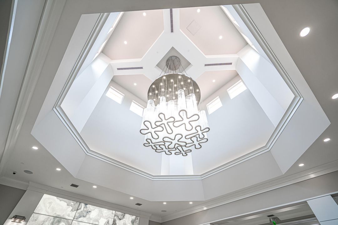 Active With Contract: $549,000 (3 beds, 2 baths, 2081 Square Feet)