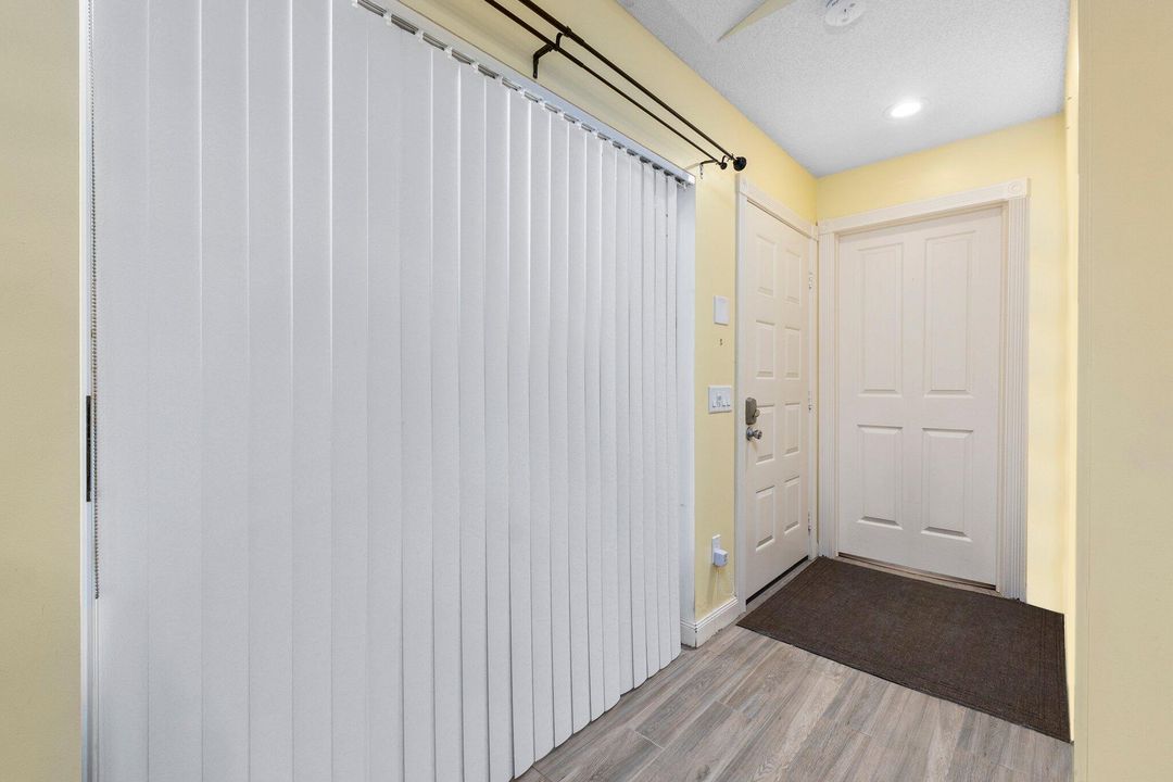 For Sale: $235,000 (2 beds, 2 baths, 1152 Square Feet)