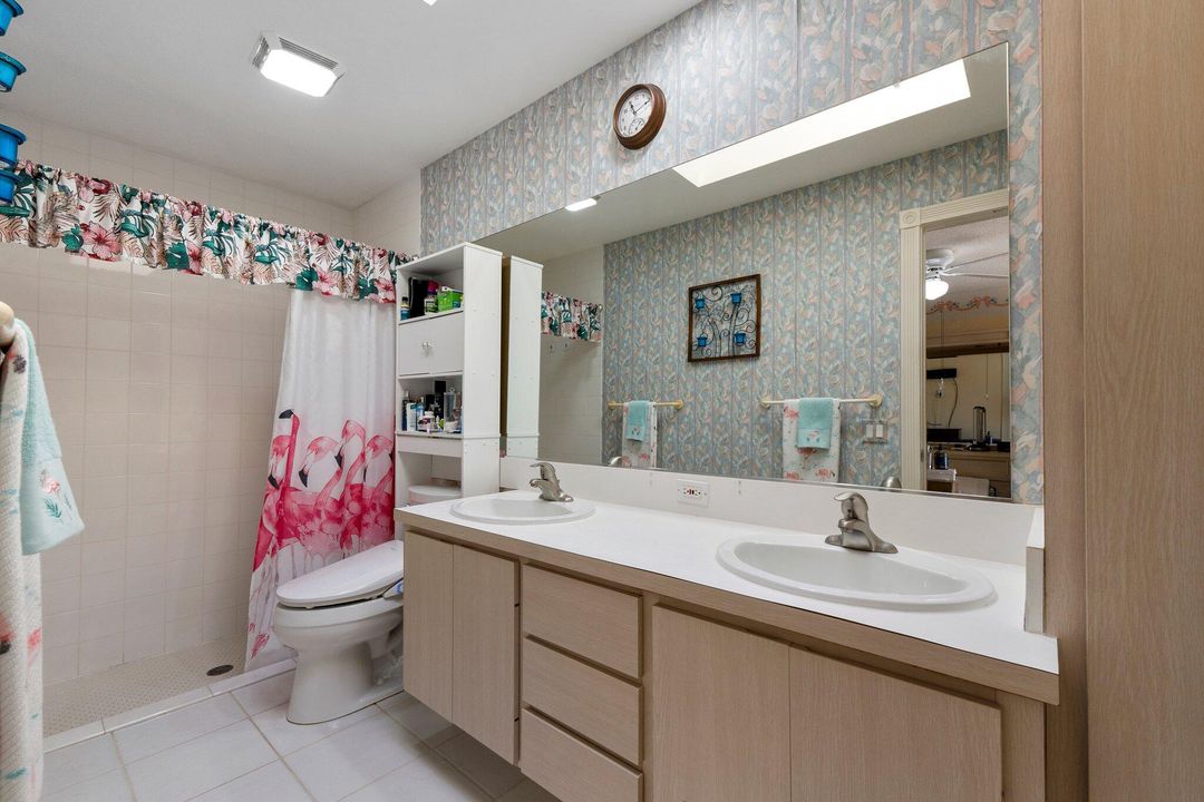 For Sale: $235,000 (2 beds, 2 baths, 1152 Square Feet)