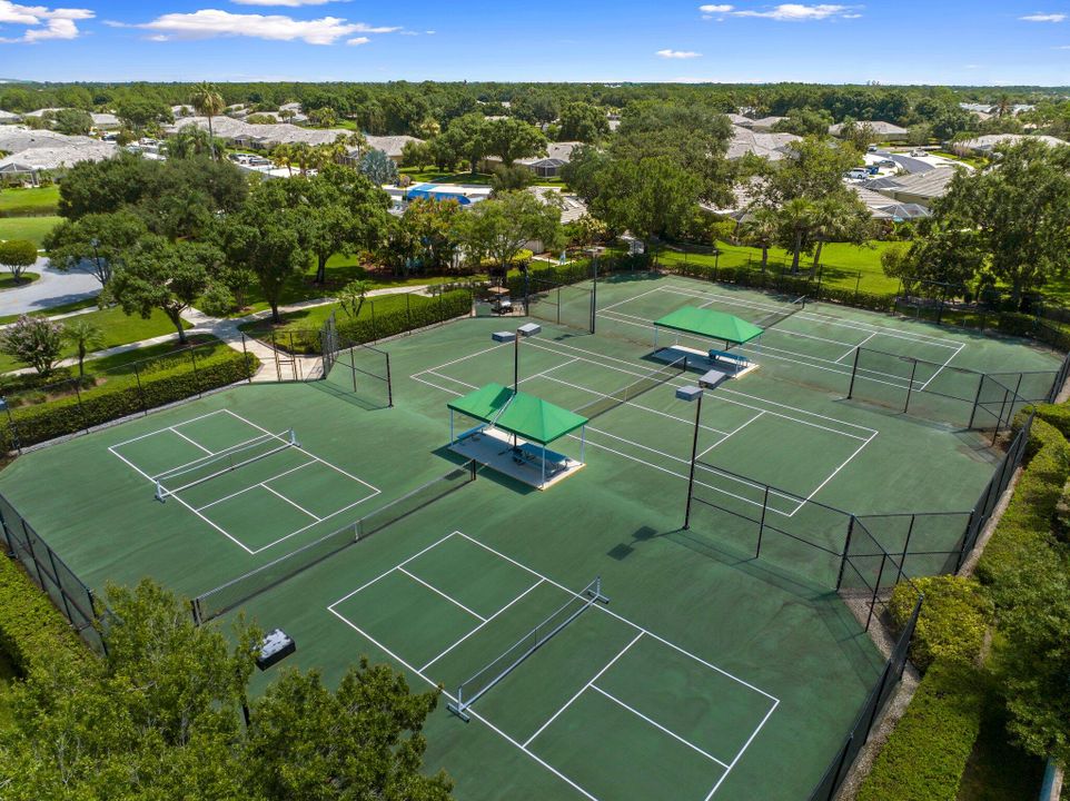 For Sale: $235,000 (2 beds, 2 baths, 1152 Square Feet)