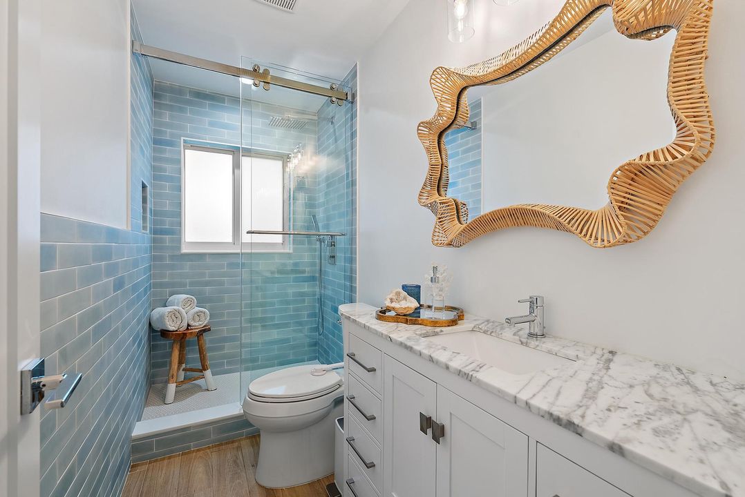 For Sale: $1,395,000 (3 beds, 2 baths, 1975 Square Feet)