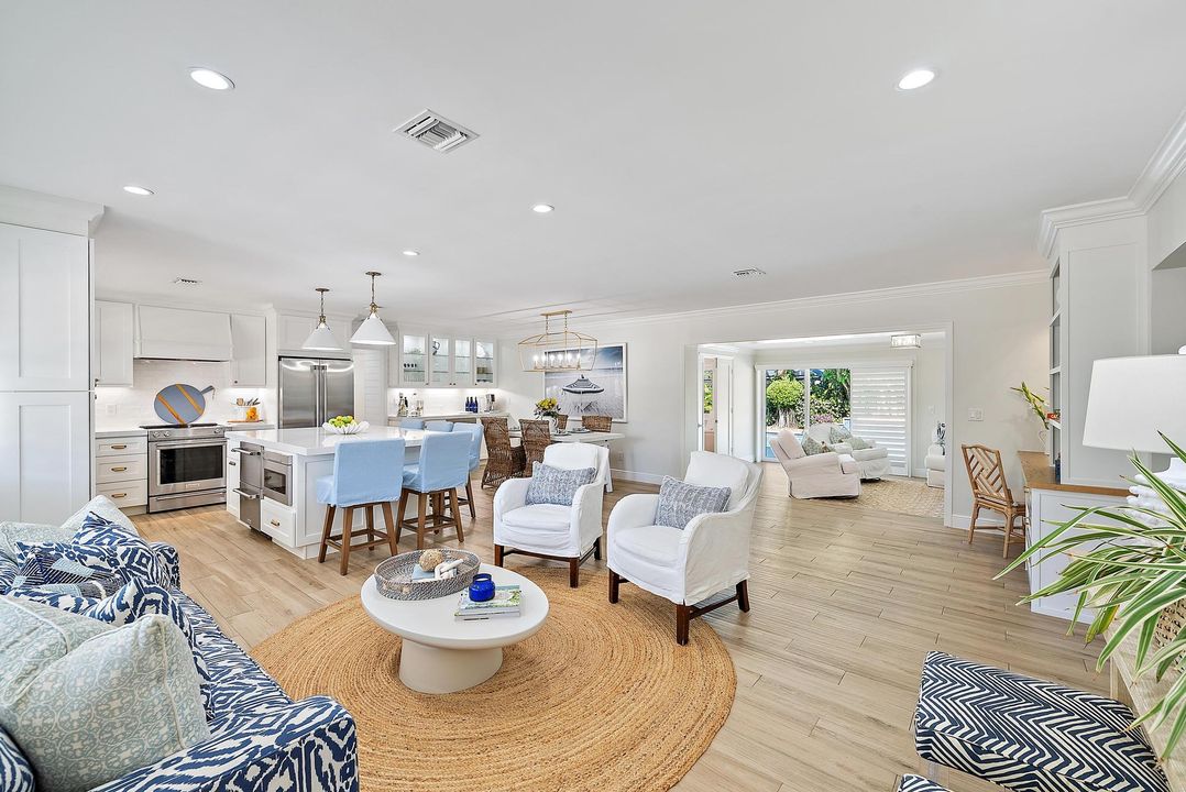 For Sale: $1,395,000 (3 beds, 2 baths, 1975 Square Feet)