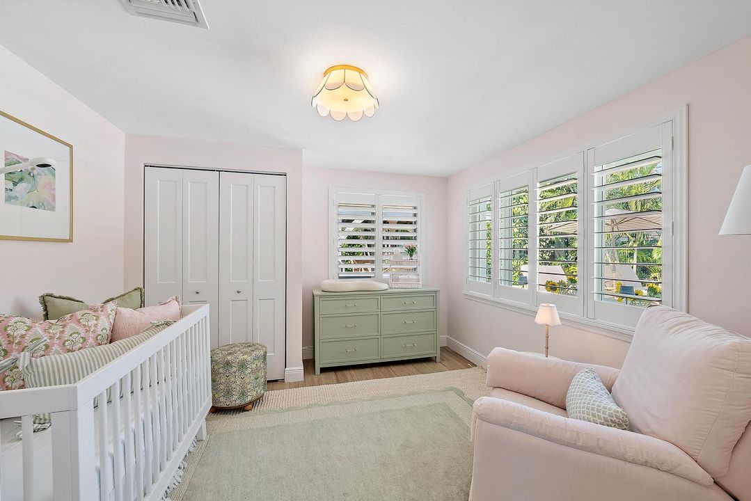 For Sale: $1,395,000 (3 beds, 2 baths, 1975 Square Feet)