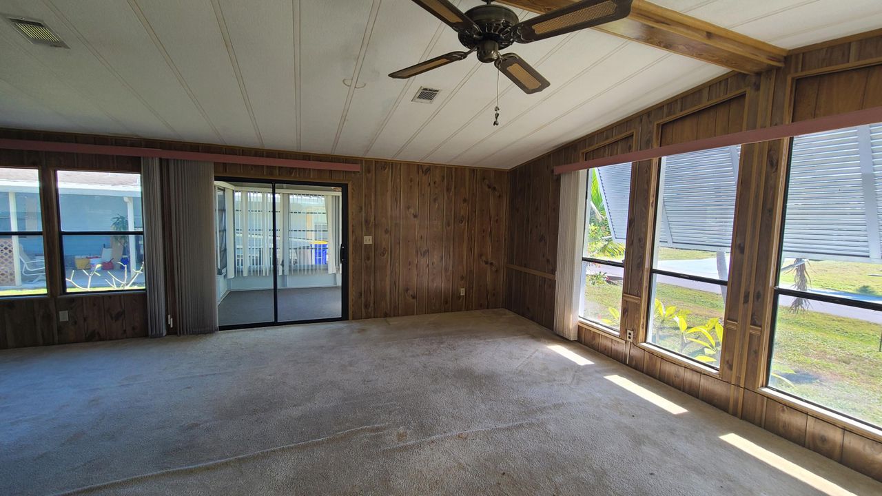 待售: $134,900 (2 贝兹, 2 浴室, 1142 平方英尺)