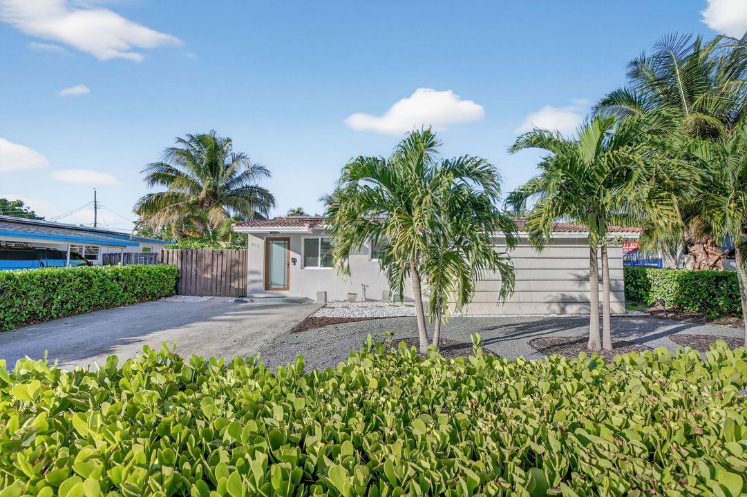 For Sale: $459,000 (3 beds, 2 baths, 1160 Square Feet)