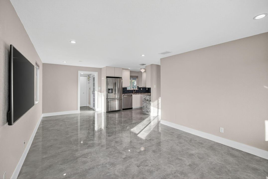 For Sale: $459,000 (3 beds, 2 baths, 1160 Square Feet)