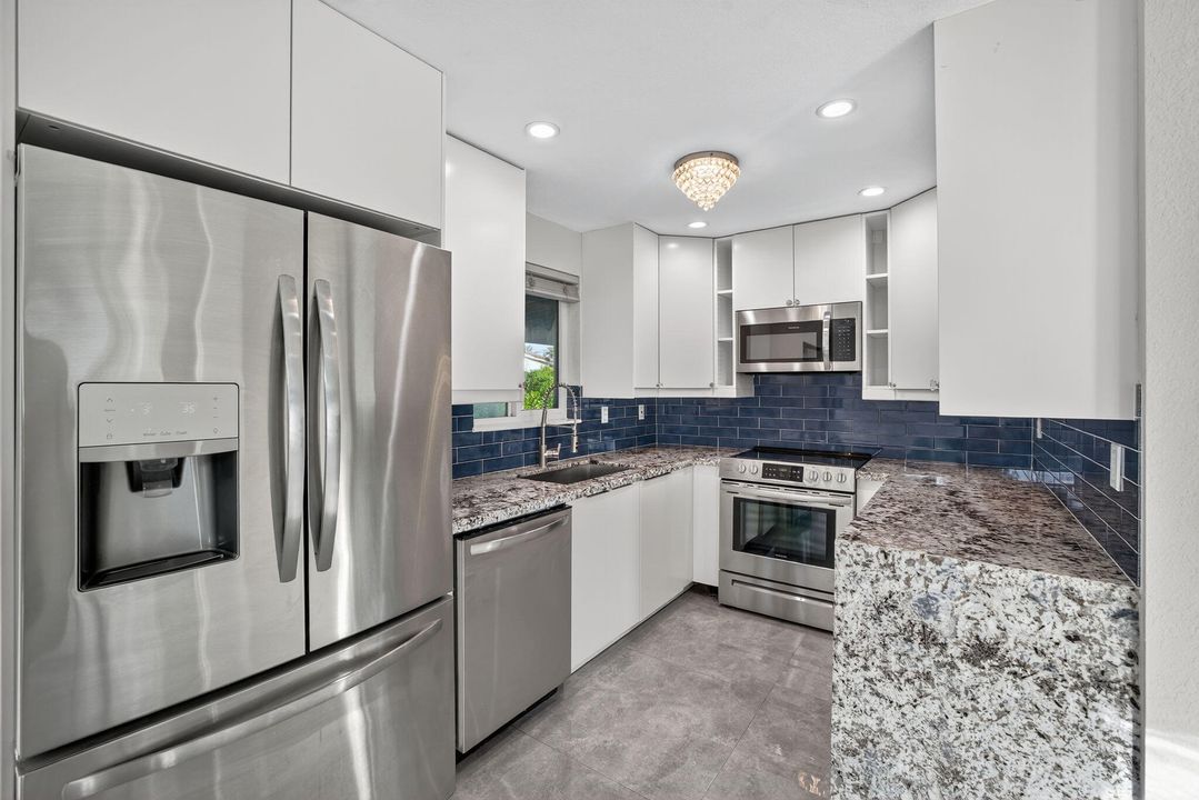 For Sale: $459,000 (3 beds, 2 baths, 1160 Square Feet)