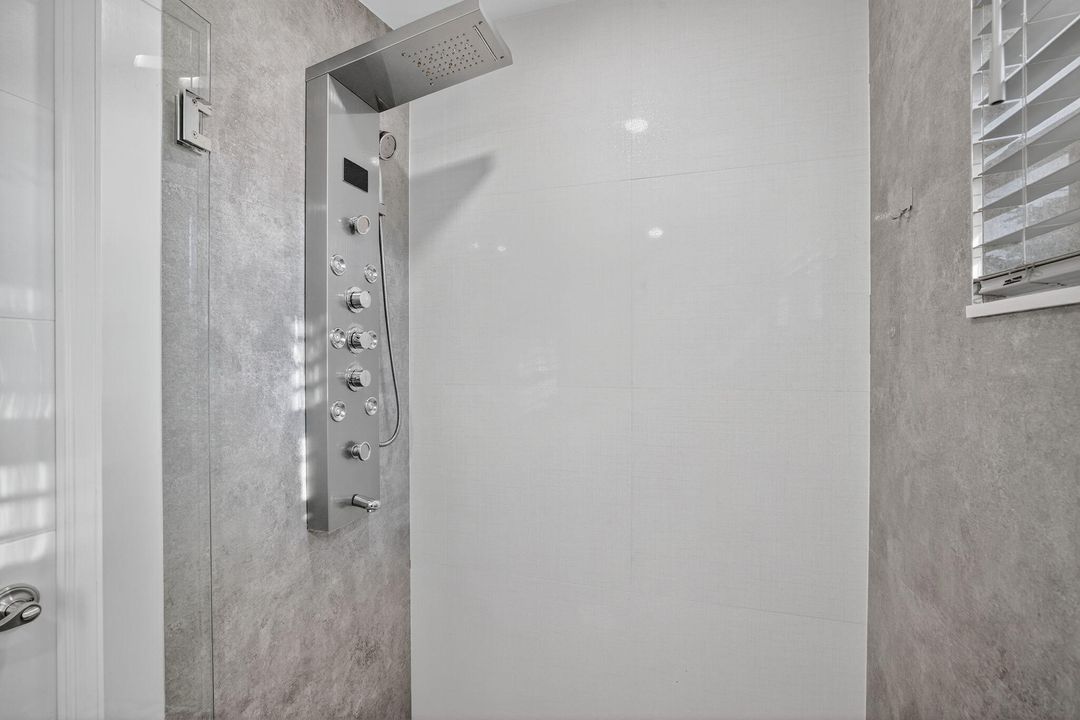 For Sale: $459,000 (3 beds, 2 baths, 1160 Square Feet)