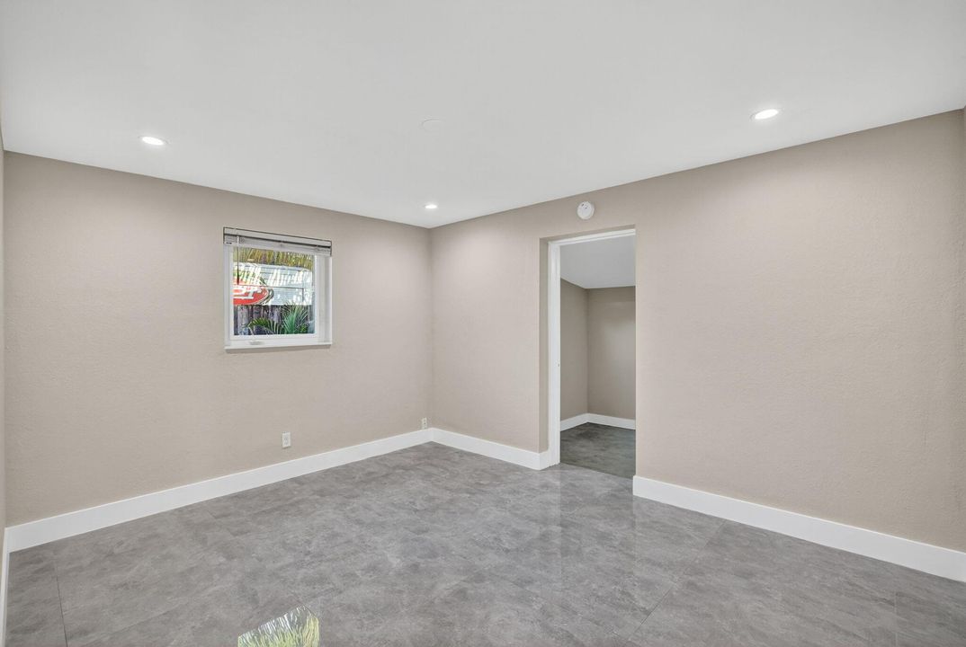 For Sale: $459,000 (3 beds, 2 baths, 1160 Square Feet)