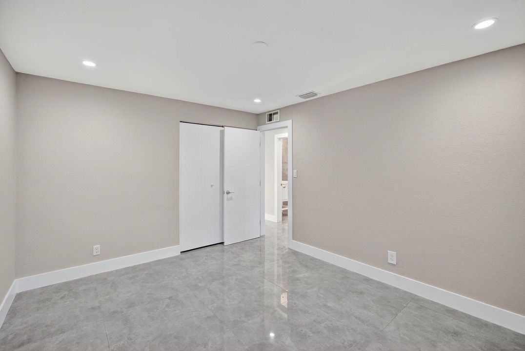 For Sale: $459,000 (3 beds, 2 baths, 1160 Square Feet)