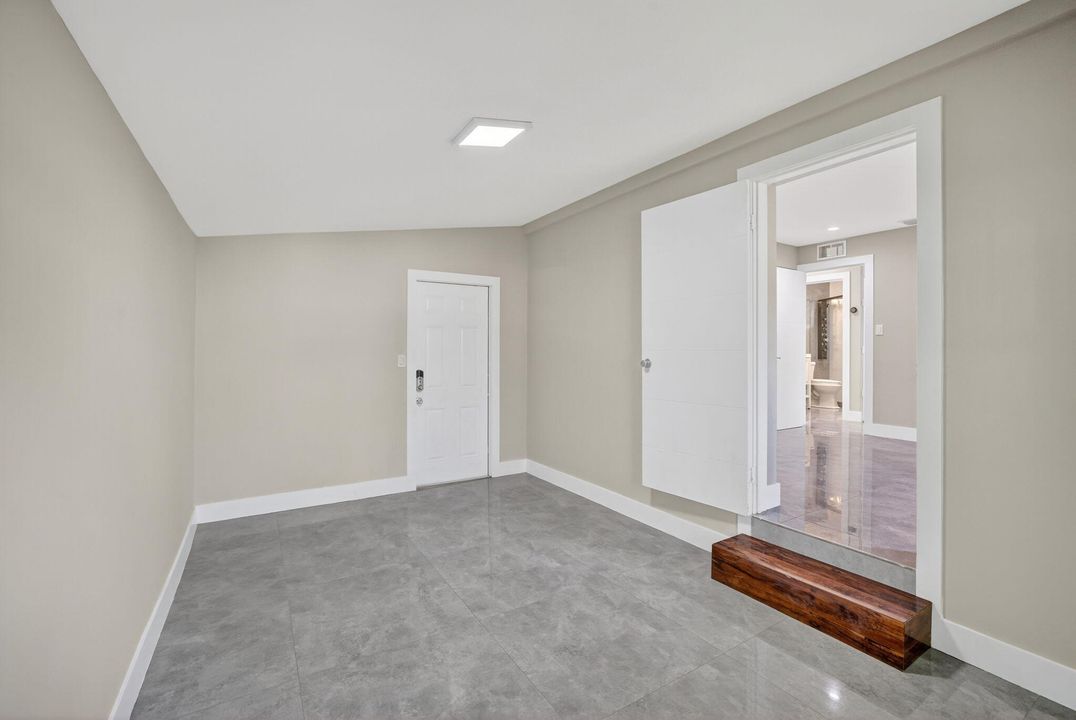 For Sale: $459,000 (3 beds, 2 baths, 1160 Square Feet)