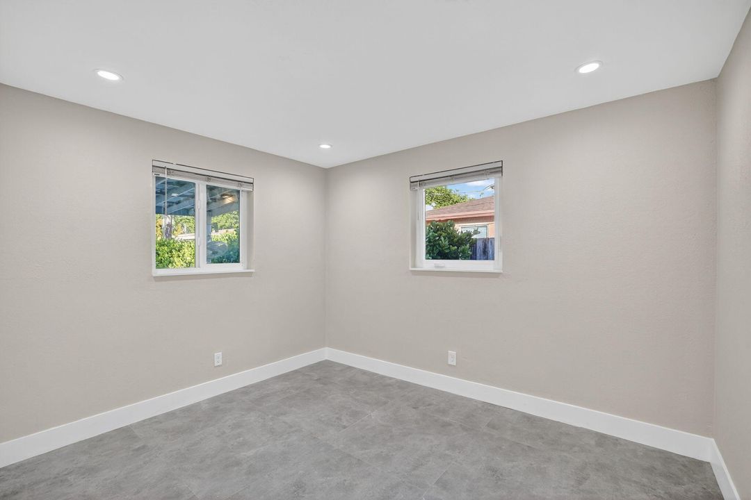 For Sale: $459,000 (3 beds, 2 baths, 1160 Square Feet)