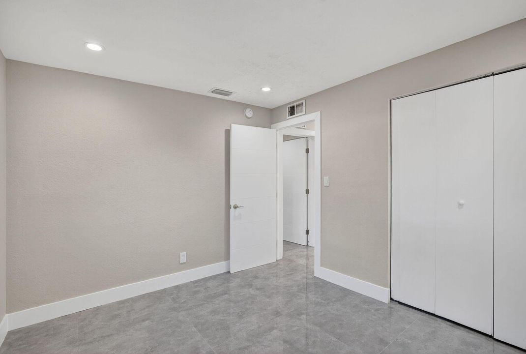 For Sale: $459,000 (3 beds, 2 baths, 1160 Square Feet)