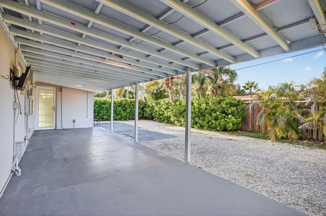 For Sale: $459,000 (3 beds, 2 baths, 1160 Square Feet)