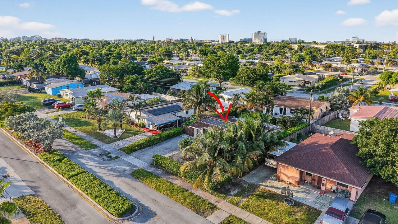 For Sale: $459,000 (3 beds, 2 baths, 1160 Square Feet)