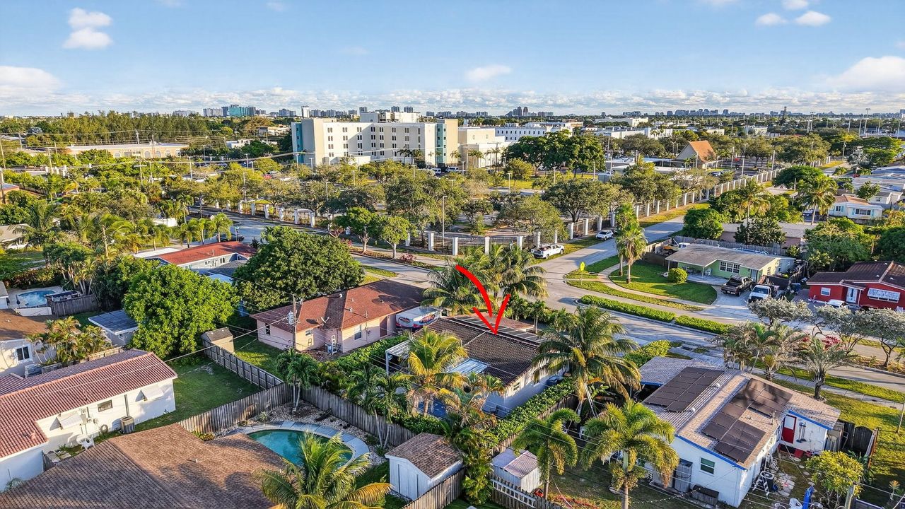 For Sale: $459,000 (3 beds, 2 baths, 1160 Square Feet)