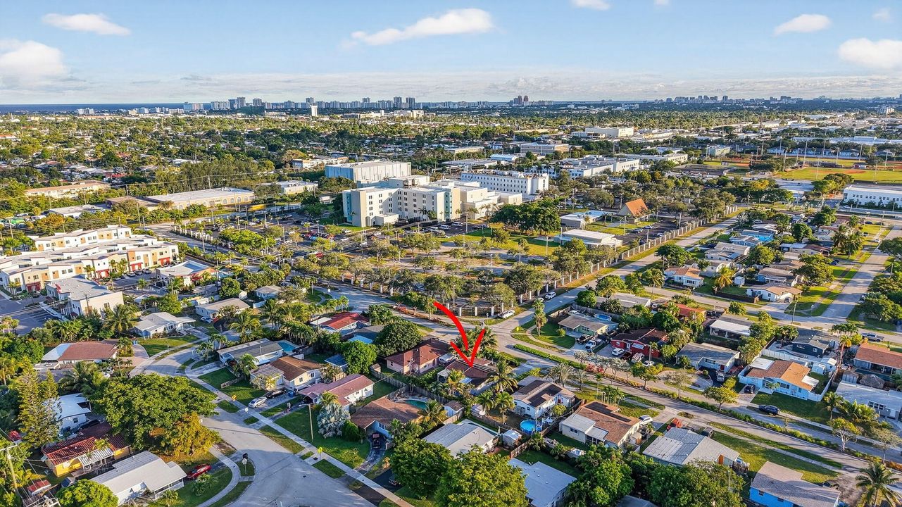 For Sale: $459,000 (3 beds, 2 baths, 1160 Square Feet)