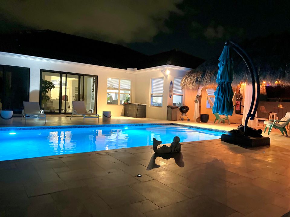 For Sale: $744,900 (4 beds, 2 baths, 3085 Square Feet)