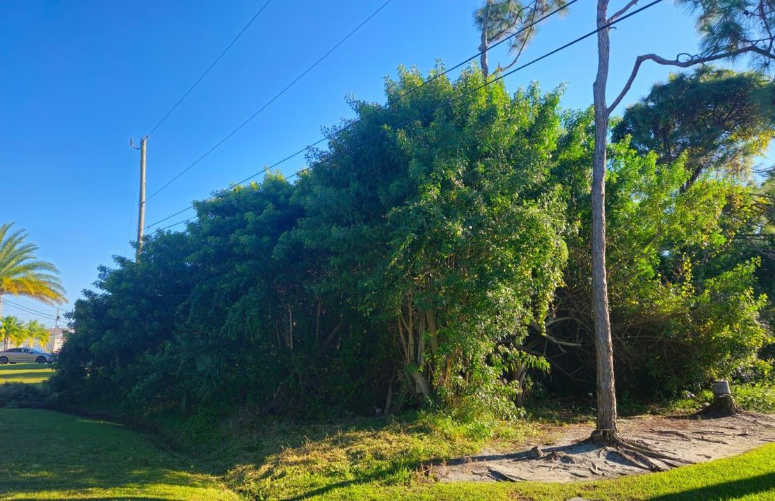 Active With Contract: $169,900 (0 beds, 0 baths, 0 Square Feet)