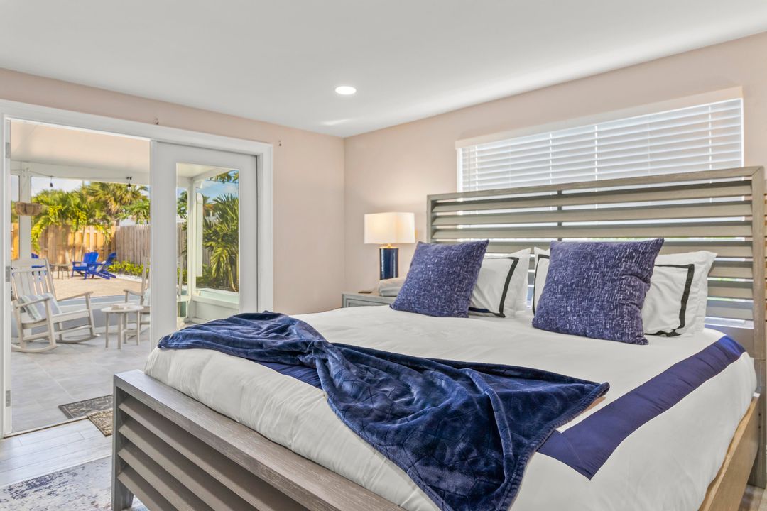 For Rent: $5,800 (4 beds, 2 baths, 2222 Square Feet)