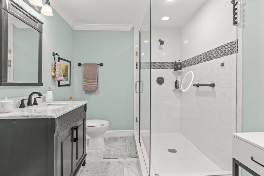 For Rent: $5,800 (4 beds, 2 baths, 2222 Square Feet)