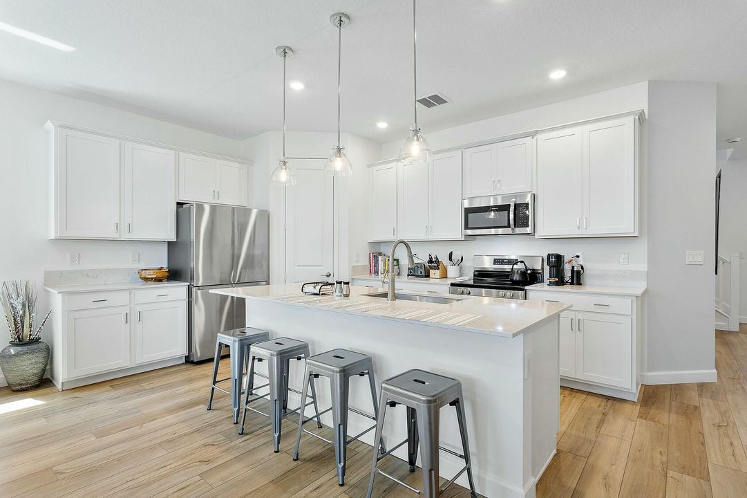 For Sale: $995,000 (4 beds, 3 baths, 2509 Square Feet)