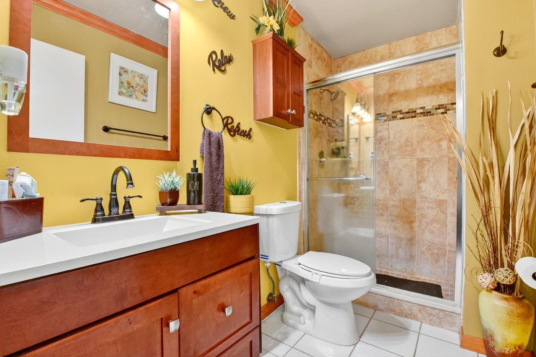 Под контрактом: $259,000 (2 спален, 2 ванн, 992 Квадратных фут)