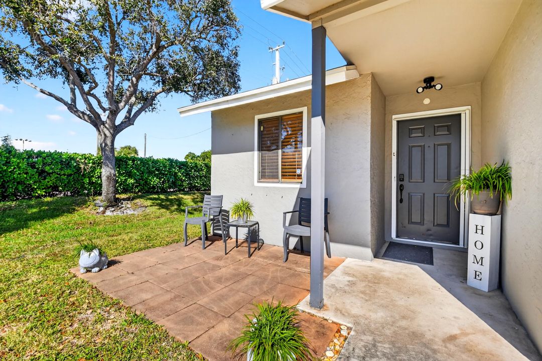 Под контрактом: $259,000 (2 спален, 2 ванн, 992 Квадратных фут)