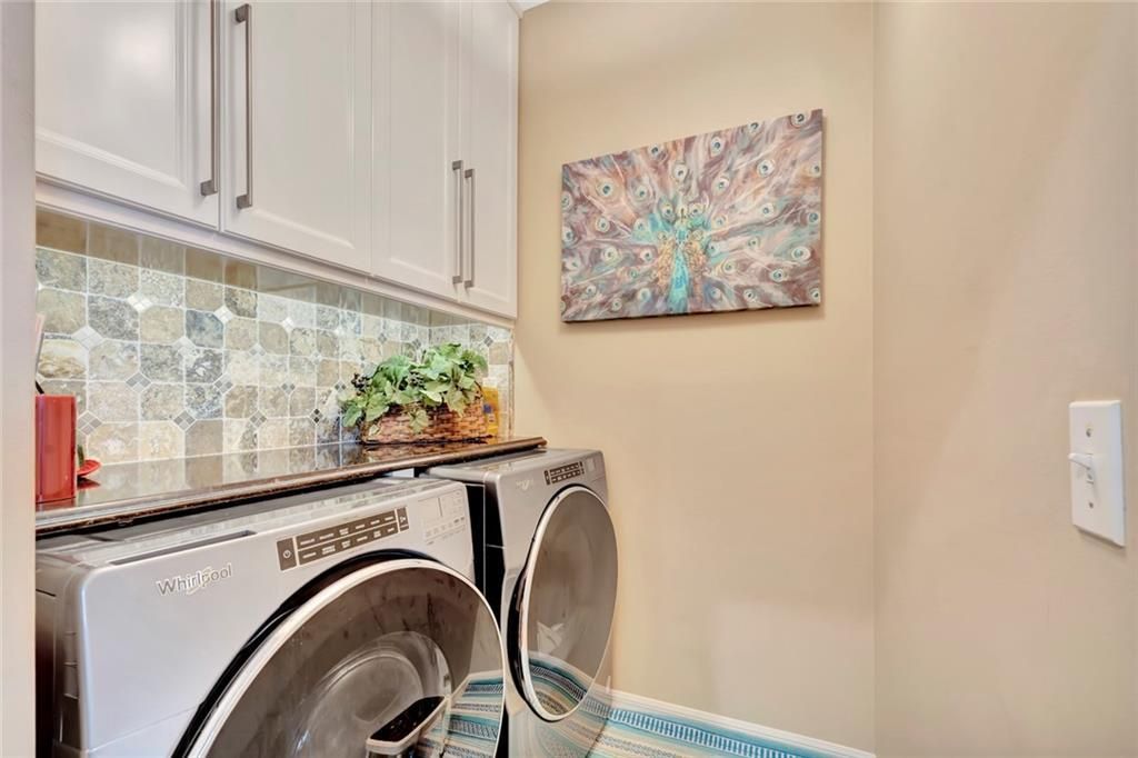 For Sale: $385,000 (3 beds, 2 baths, 1498 Square Feet)