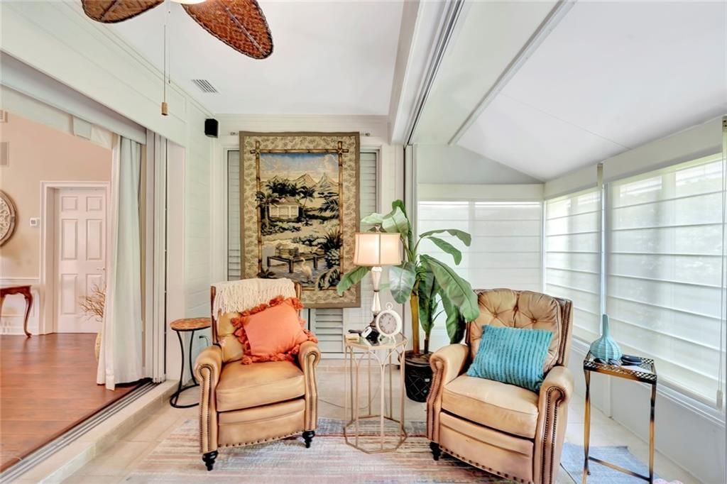 For Sale: $385,000 (3 beds, 2 baths, 1498 Square Feet)