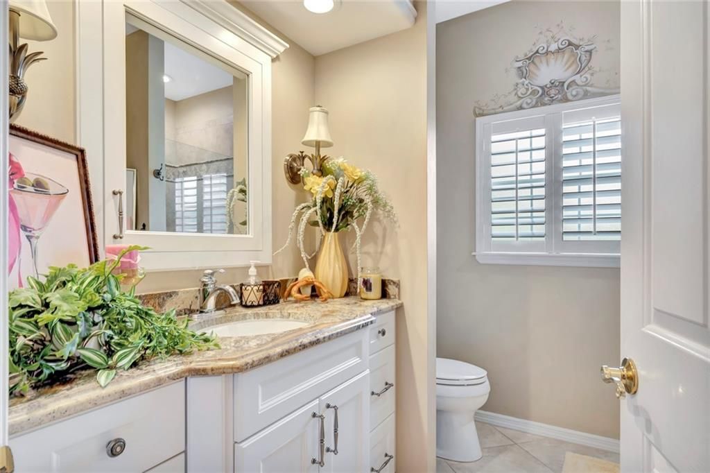 For Sale: $385,000 (3 beds, 2 baths, 1498 Square Feet)