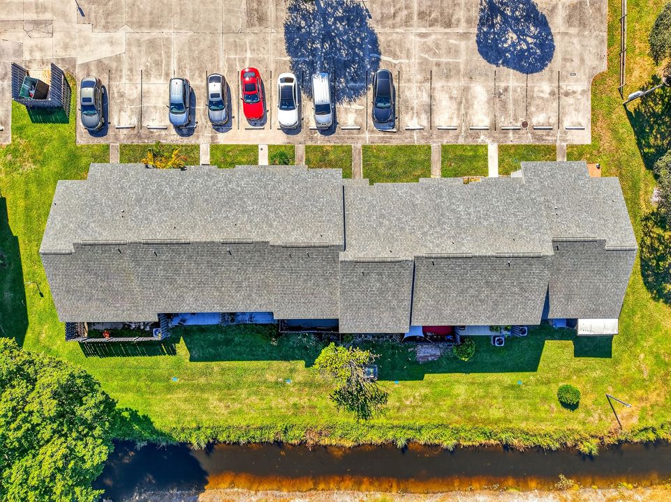 Под контрактом: $259,000 (2 спален, 2 ванн, 992 Квадратных фут)