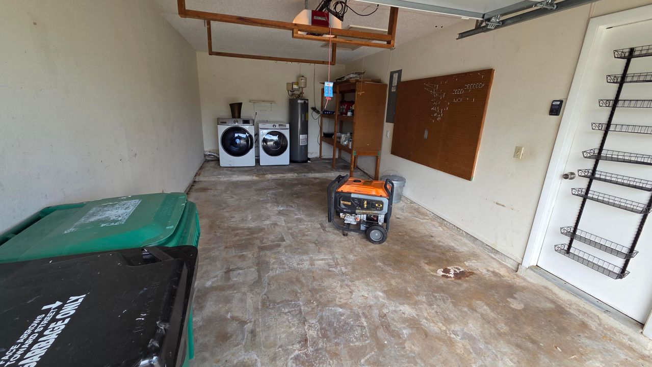 В аренду: $2,850 (3 спален, 2 ванн, 1212 Квадратных фут)