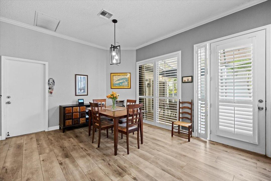 Active With Contract: $559,000 (3 beds, 3 baths, 1781 Square Feet)