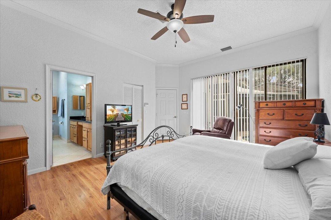 Active With Contract: $559,000 (3 beds, 3 baths, 1781 Square Feet)