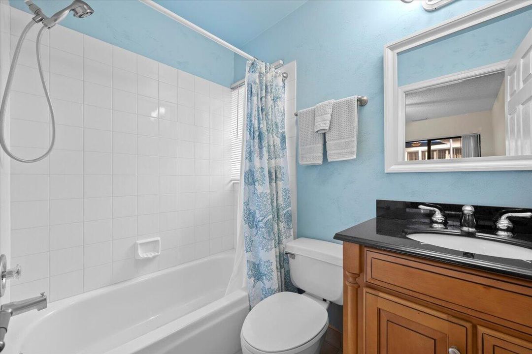 Active With Contract: $559,000 (3 beds, 3 baths, 1781 Square Feet)