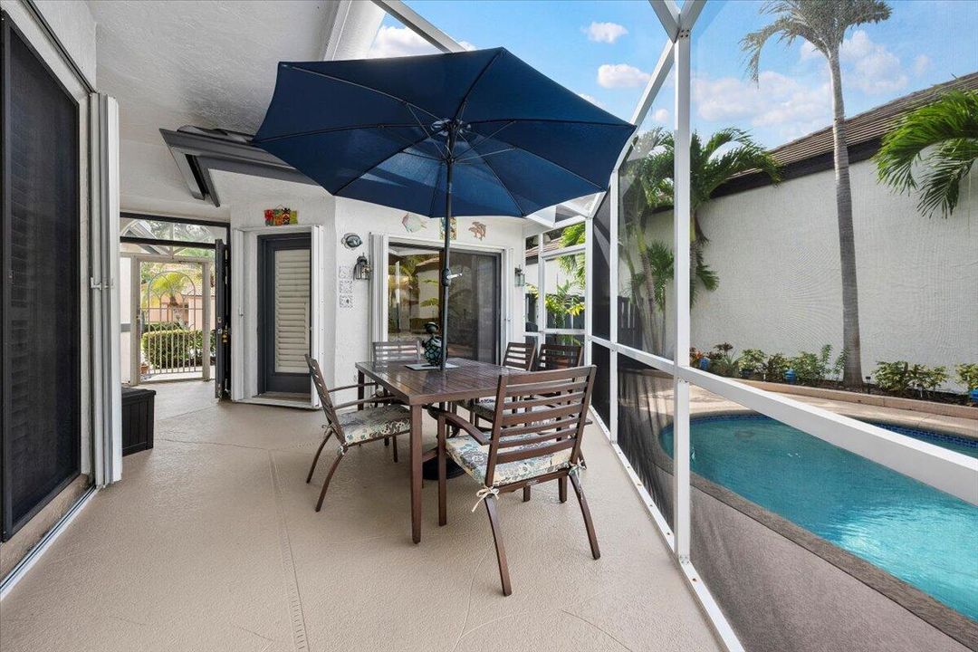 Active With Contract: $559,000 (3 beds, 3 baths, 1781 Square Feet)