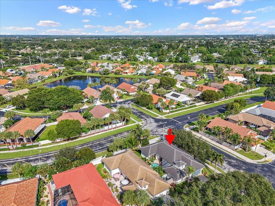 Active With Contract: $559,000 (3 beds, 3 baths, 1781 Square Feet)