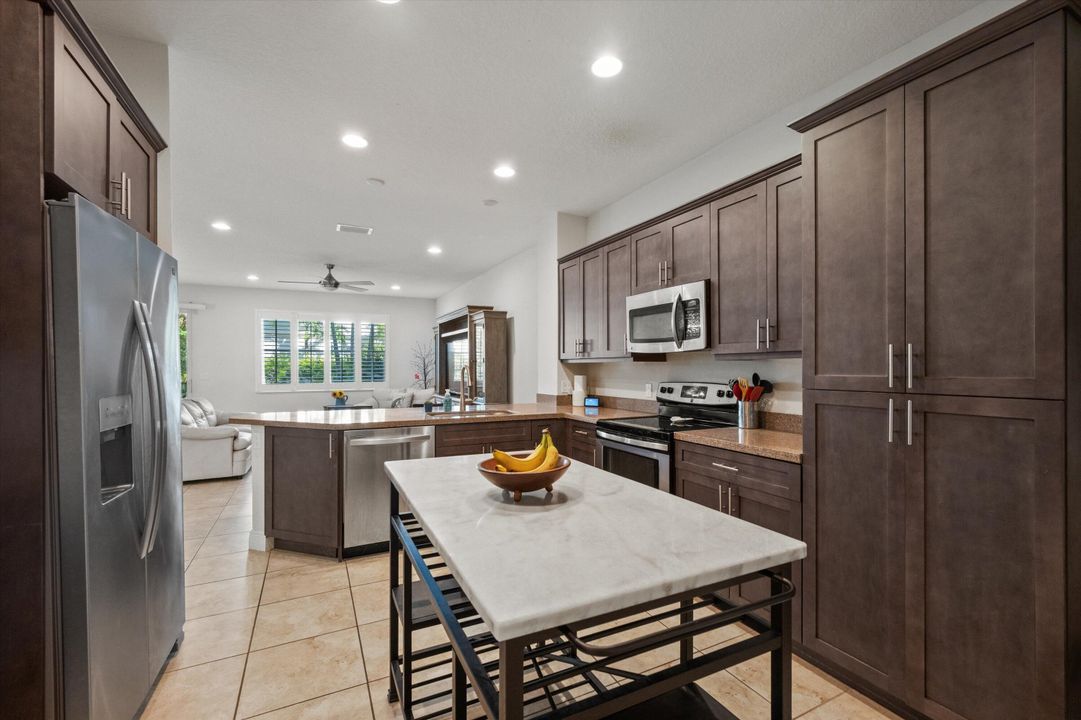 For Sale: $665,000 (3 beds, 2 baths, 2335 Square Feet)