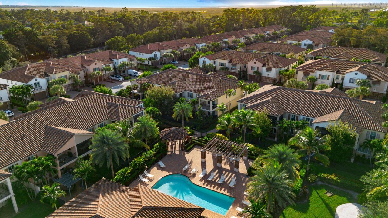 For Sale: $665,000 (3 beds, 2 baths, 2335 Square Feet)