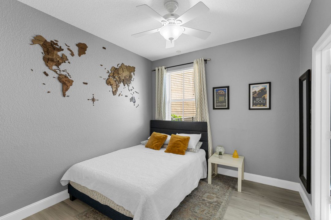 合同活跃: $699,000 (4 贝兹, 3 浴室, 3130 平方英尺)