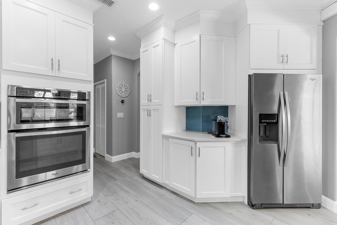 合同活跃: $699,000 (4 贝兹, 3 浴室, 3130 平方英尺)