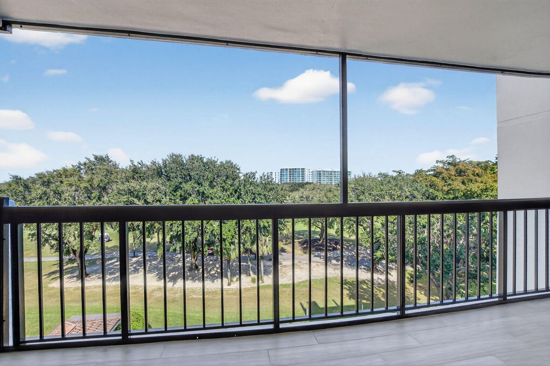 待售: $649,000 (2 贝兹, 2 浴室, 1310 平方英尺)