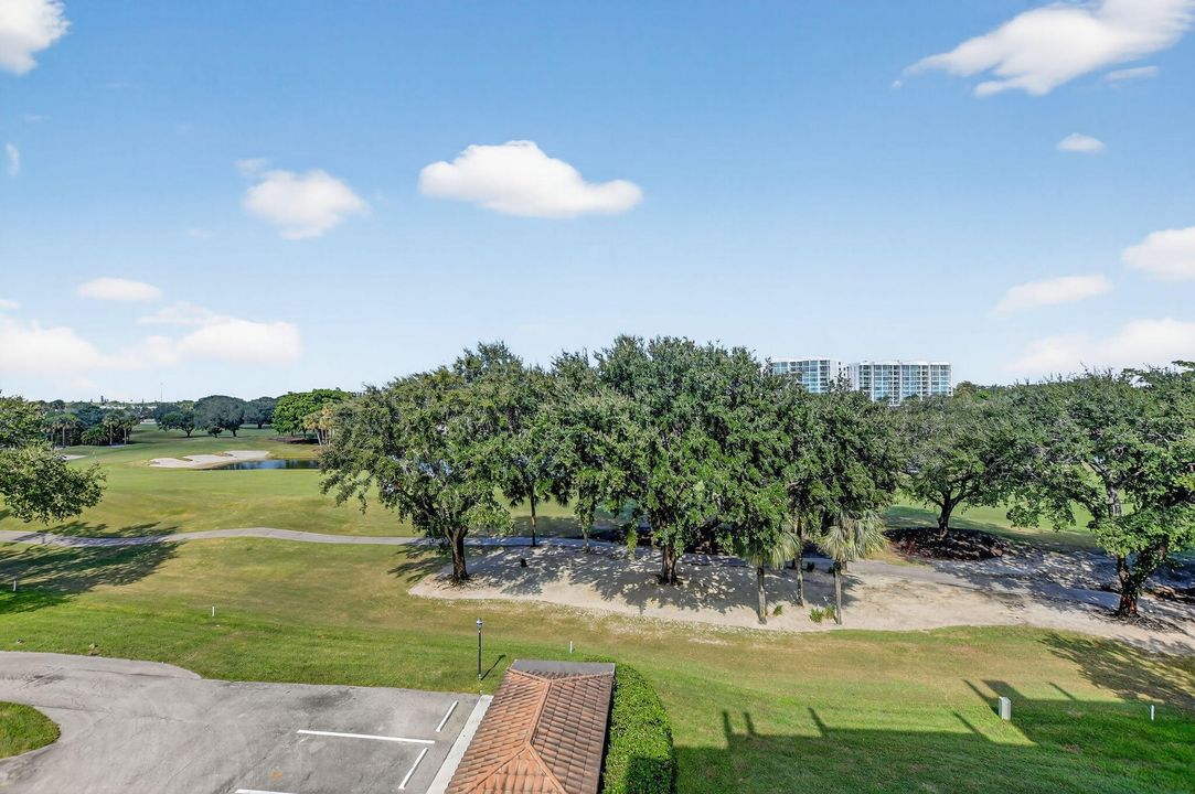 待售: $649,000 (2 贝兹, 2 浴室, 1310 平方英尺)