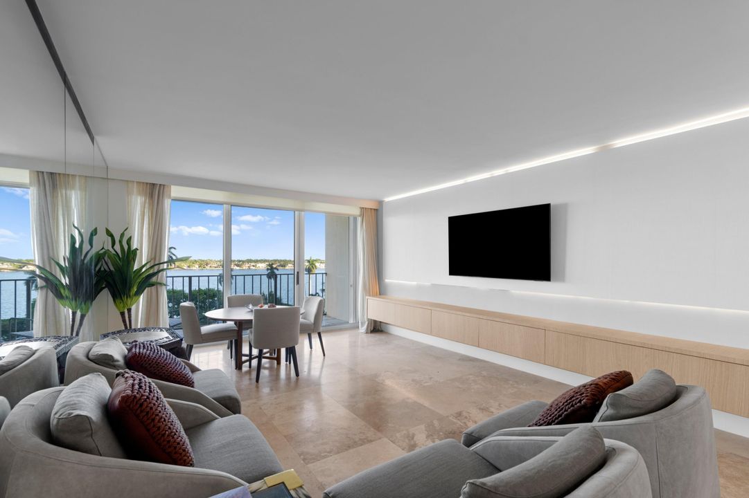 В аренду: $4,250 (1 спален, 1 ванн, 1075 Квадратных фут)