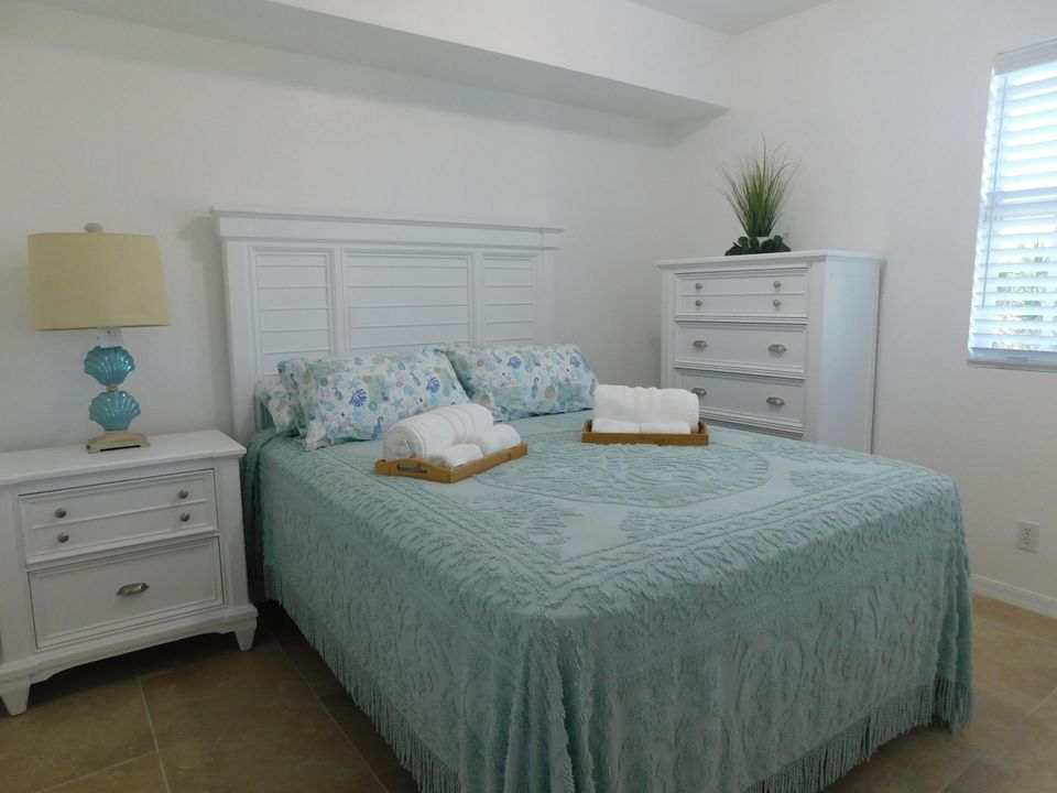 For Sale: $315,000 (3 beds, 2 baths, 1315 Square Feet)